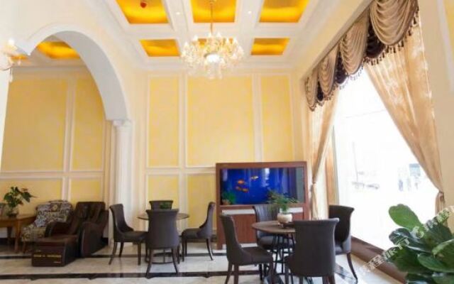 Qujing linyuan theme hotel