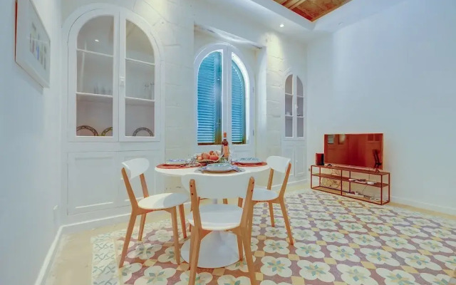 Central 1BR Apartment in Valletta