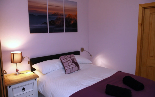Glenlochy Nevis Bridge Apartments