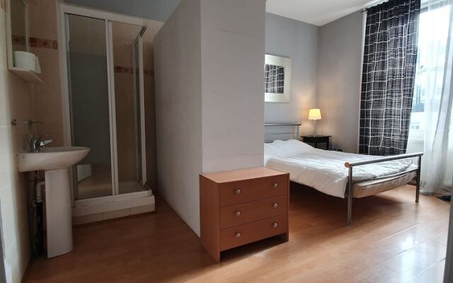 Studio Apartment in South Kensington 9