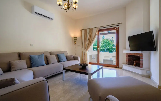 3 bedroom Villa Lara 11 with 10x5m private pool, within walking distance to resort village square