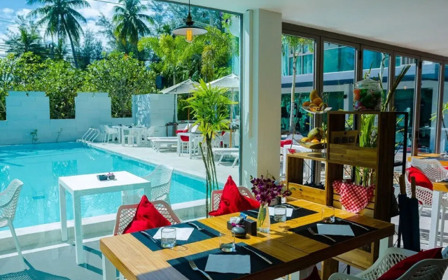 Oceanstone Phuket By Holy Cow 503