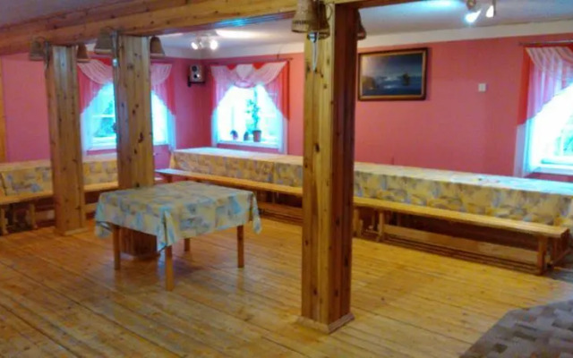 Mesikamäe Puhkemaja