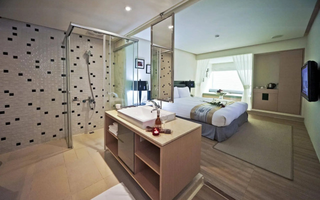 Herz Hotel