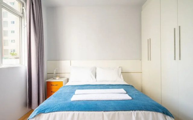 Well Equipped apt in BC Center 300m fr/ sea Ecp055