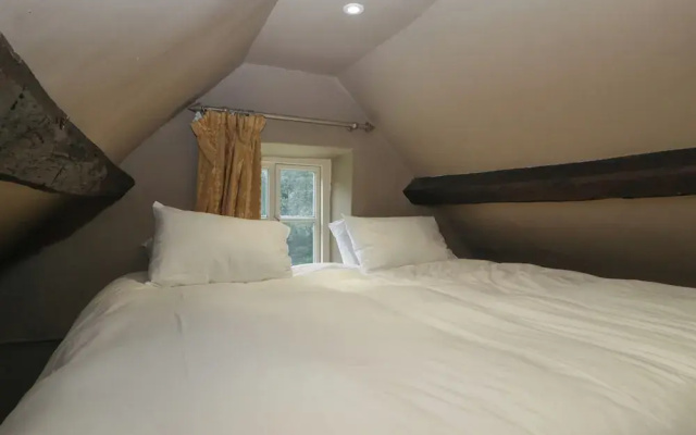 Danby Lodge