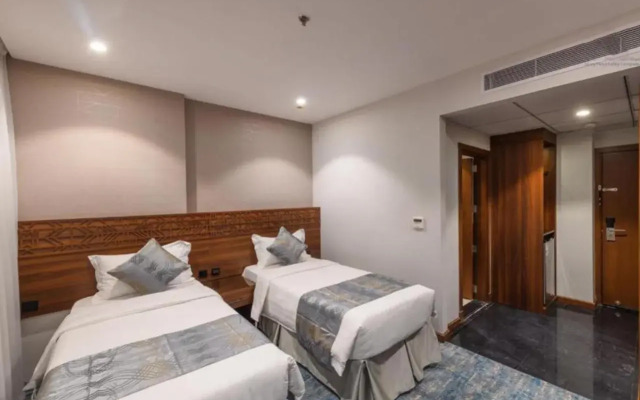Manazel Al Zaireen Hotel
