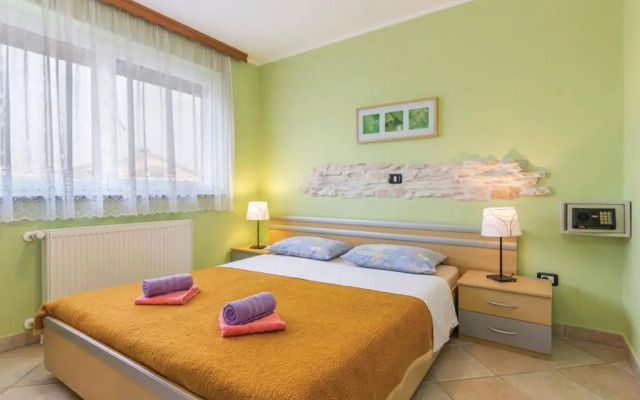 Apartment Fratrici 14384b