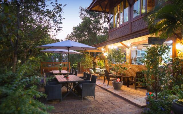 Cattani's Riverside Home