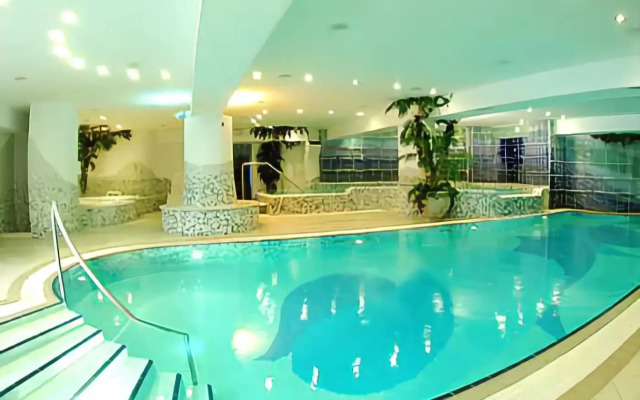 Luna Wellness Hotel
