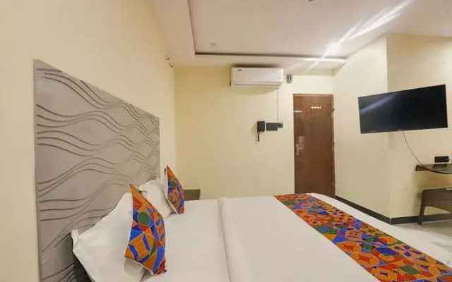 Fabhotel Golden Mist