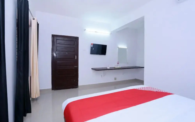 OYO 14328 Hotel Rv Tower