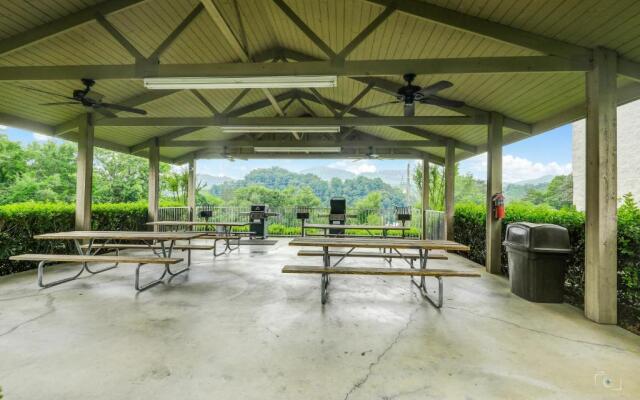 Whispering Pines 113