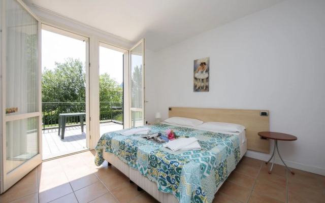 Porto Letizia Rosa 2