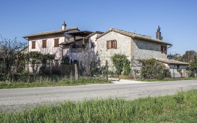 B&B With Pool and View of Assisi