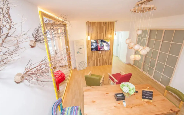 Warm Island Xujiahui 4 bedroom