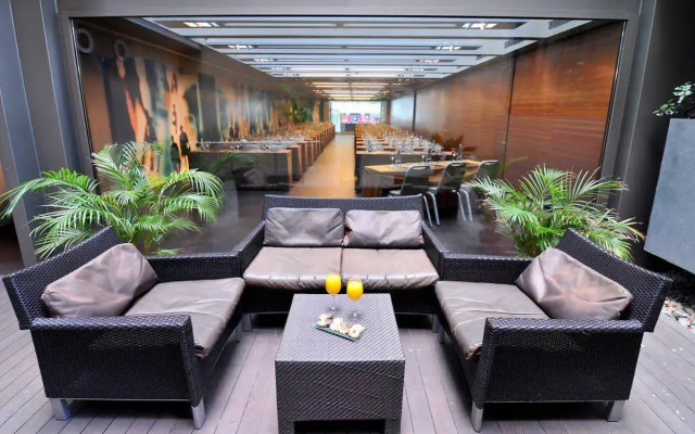 B-Hotel