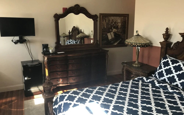 Ashley House