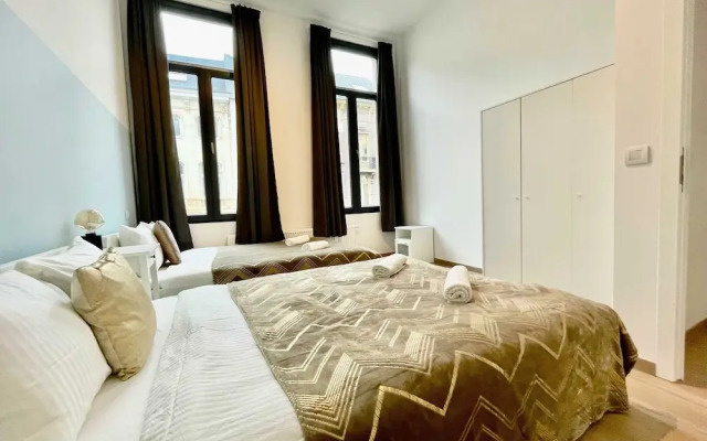 Luxury 2BR 2BA Near Fashion District by Oneluxstay