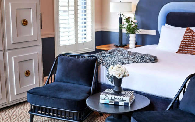 The Oliver Hotel
