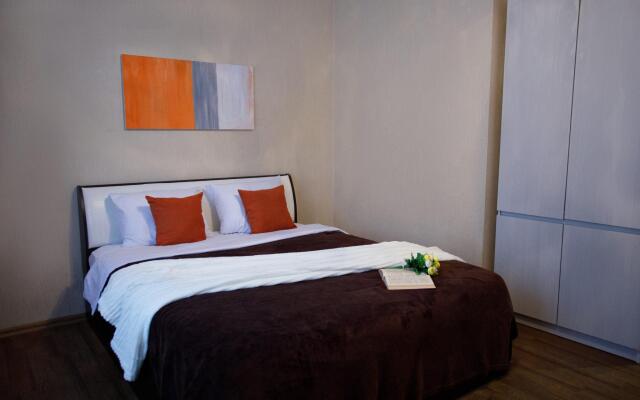 Версаль на улице Пролетарская 25