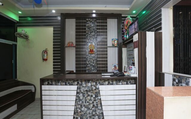 OYO 26152 Hotel Aarush