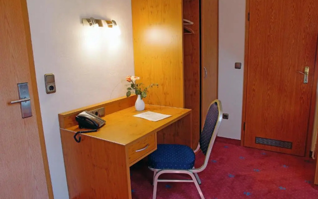 AVALON Hotelpark Königshof