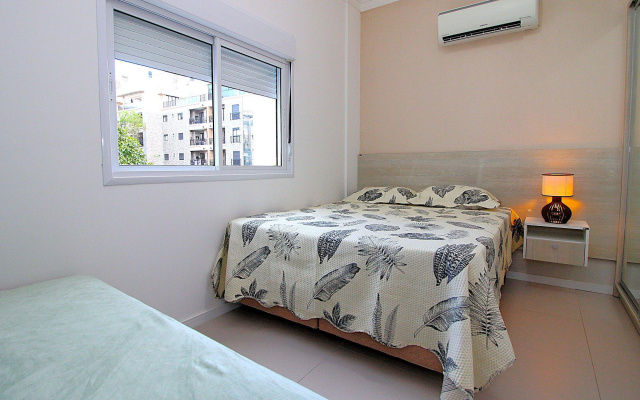 1071   Apartamento Com 2 Suítes Na Praia De Bombinhas