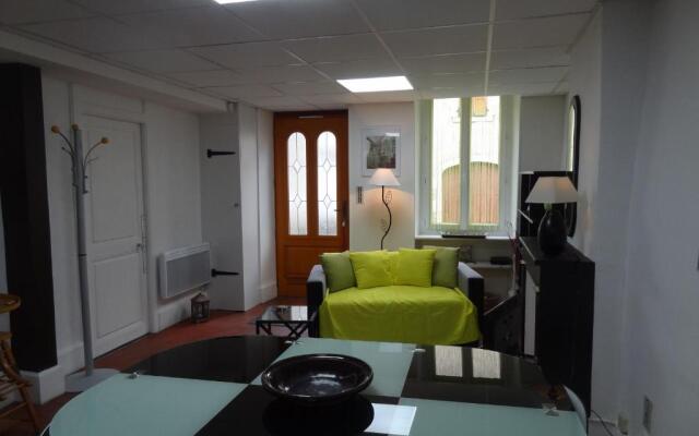 Gîte Vailly-sur-Sauldre, 3 pièces, 4 personnes - FR-1-586-14