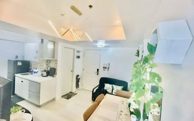 Cozy Condos at Azure Urban Resort