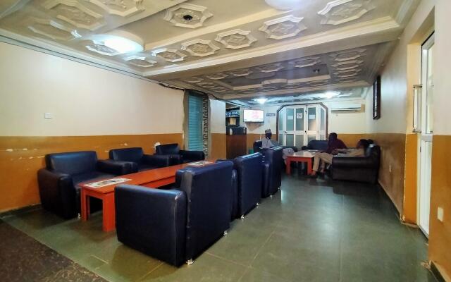 Orient Hotel & Plaza