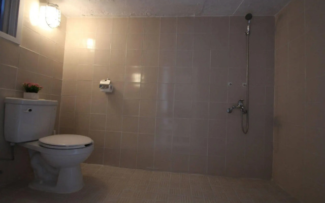 iCOS Guesthouse 1 for Female - Hostel