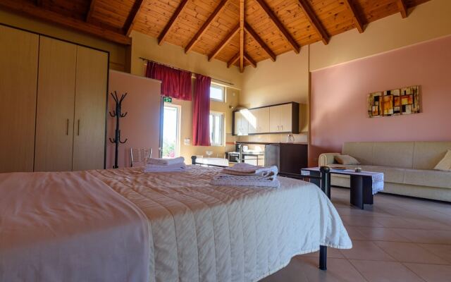 Kyparissia Garden Retreat - Premium Master Suite