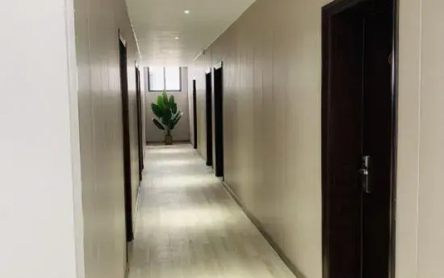 Mengzhou Hongtai Hotel