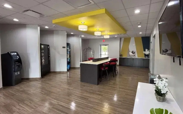 Studio 6 Dallas, TX – Fair Park