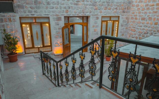 Kasri Divan Hotel