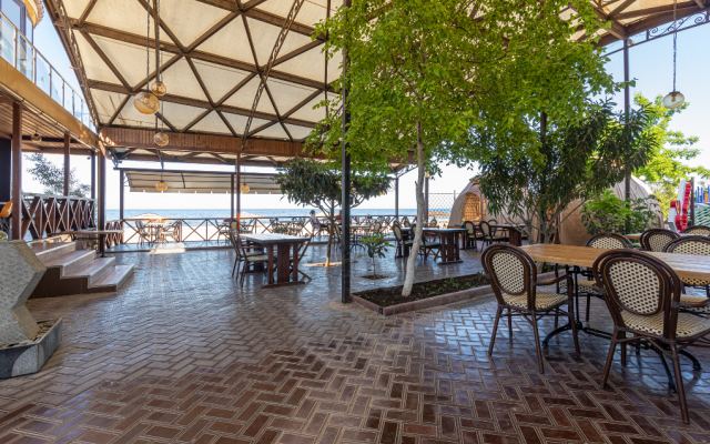 Alie Parusa Hotel
