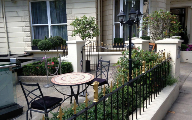 Colonnade Hotel London
