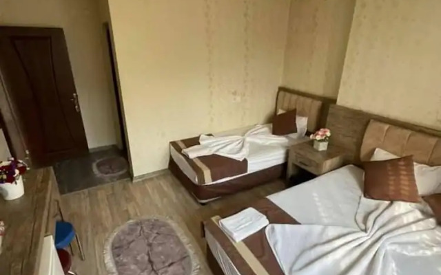 Ozgur Hotel