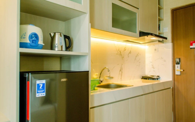 Cozy Stay And Strategic Studio Apartment At B Residence Bsd