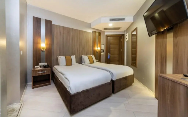 Royal Capital Hotel