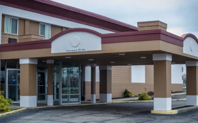 Red Roof Inn & Suites Piqua