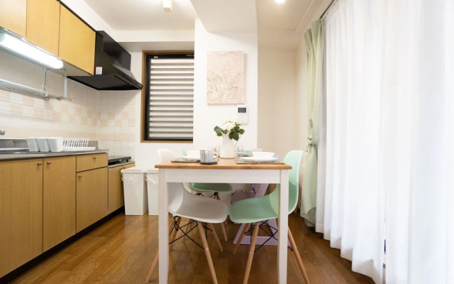 Elle’s Shirokane guest house