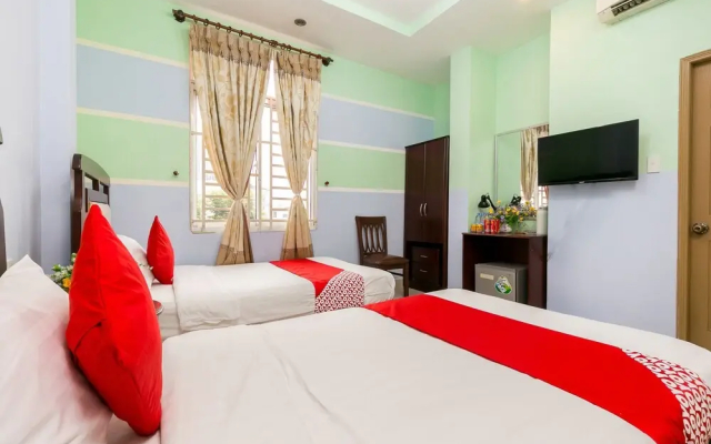 OYO 263 Nhat Hoang Hotel