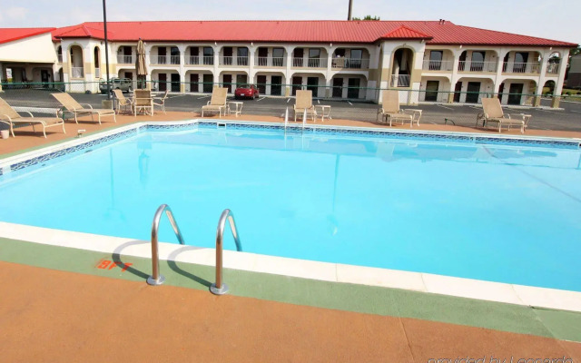 Red Roof Inn Bowling Green