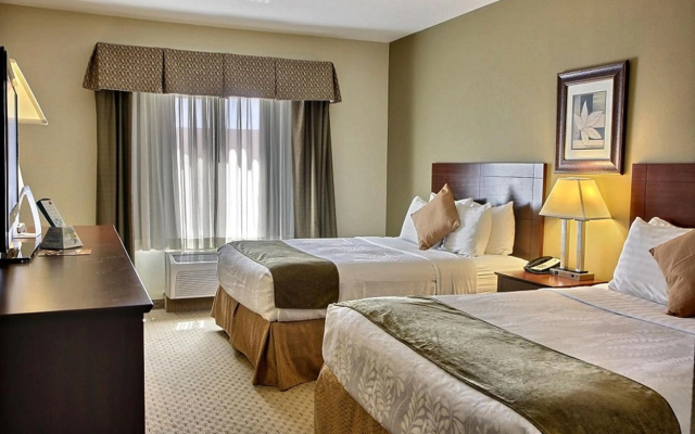 Best Western Plus Montezuma Inn & Suites