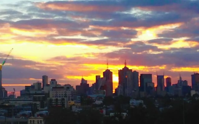 Modern + Spacious 2bd/2bath - Stunning City Views!
