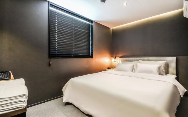 Hotel Deluxe