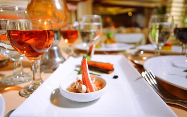 Albatros Aqua Blue Azrak VIP Package