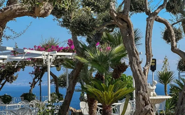 Villaggio Villa Lubrense